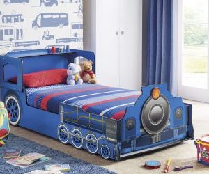 Tommy Train Bed
